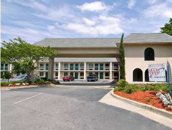 Days Inn By Wyndham Lexington-Columbia Esterno foto