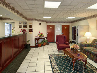 Days Inn By Wyndham Lexington-Columbia Esterno foto